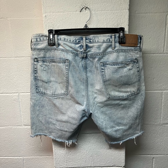 American Eagle Outfitters Men's Ripped Light Blue Jean Shorts. 38 - Picture 2 of 5